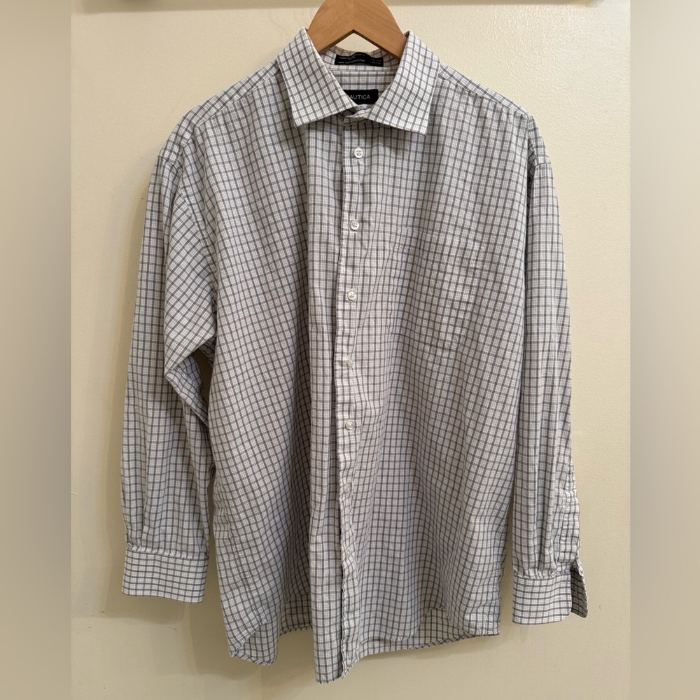 Nautica Men's Checkered Button-Down Shirt